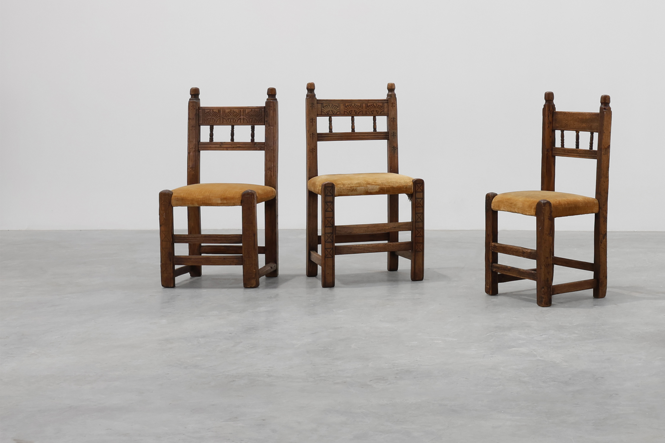 Six 19th Century Spanish Hand-Carved oak Side Chairs with Velour Seatthumbnail